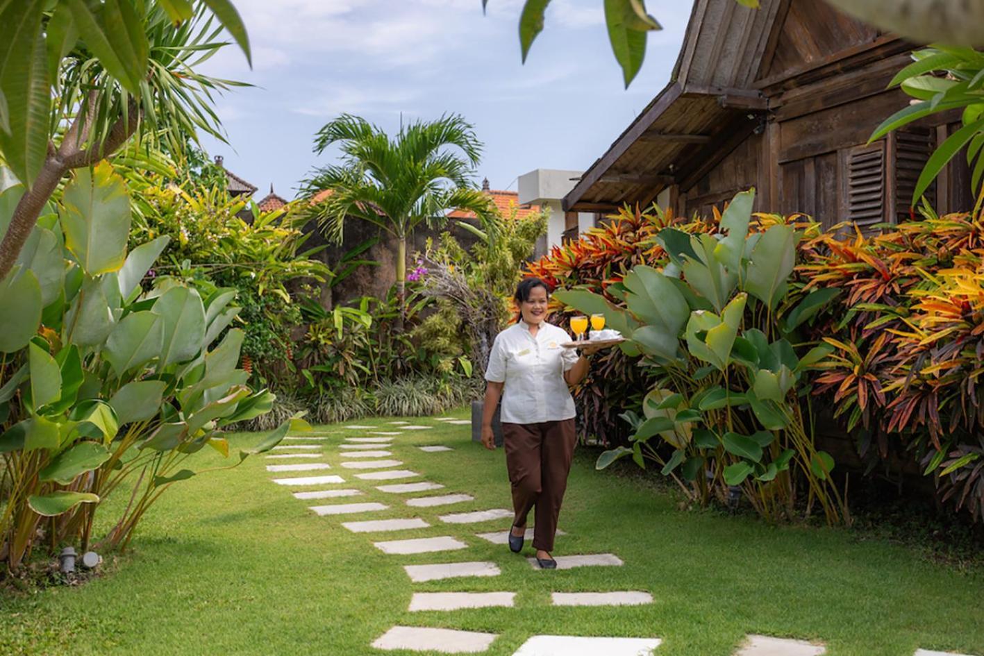 Villa Lina By Optimum Bali Villas Чангу Экстерьер фото