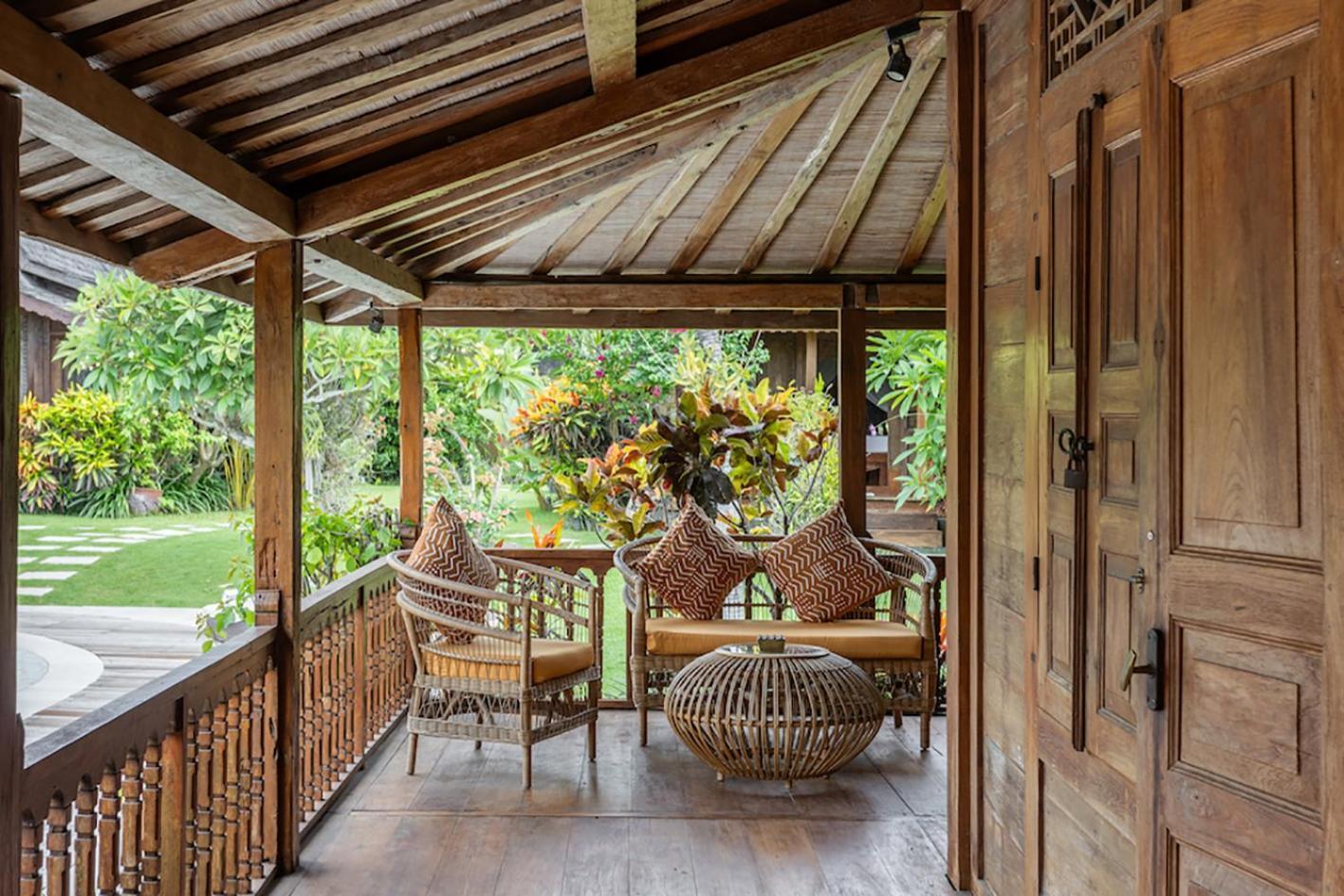 Villa Lina By Optimum Bali Villas Чангу Экстерьер фото