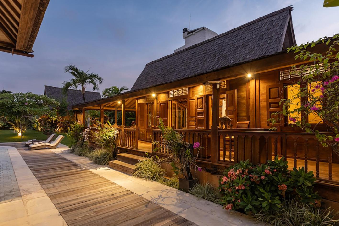 Villa Lina By Optimum Bali Villas Чангу Экстерьер фото