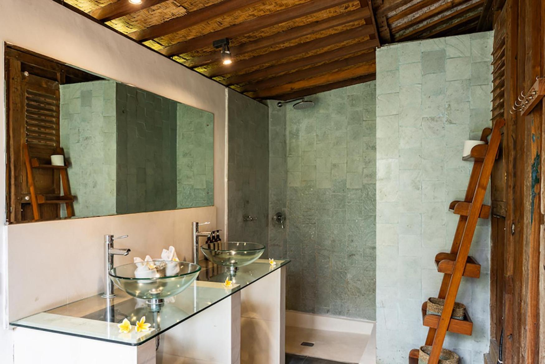 Villa Lina By Optimum Bali Villas Чангу Экстерьер фото