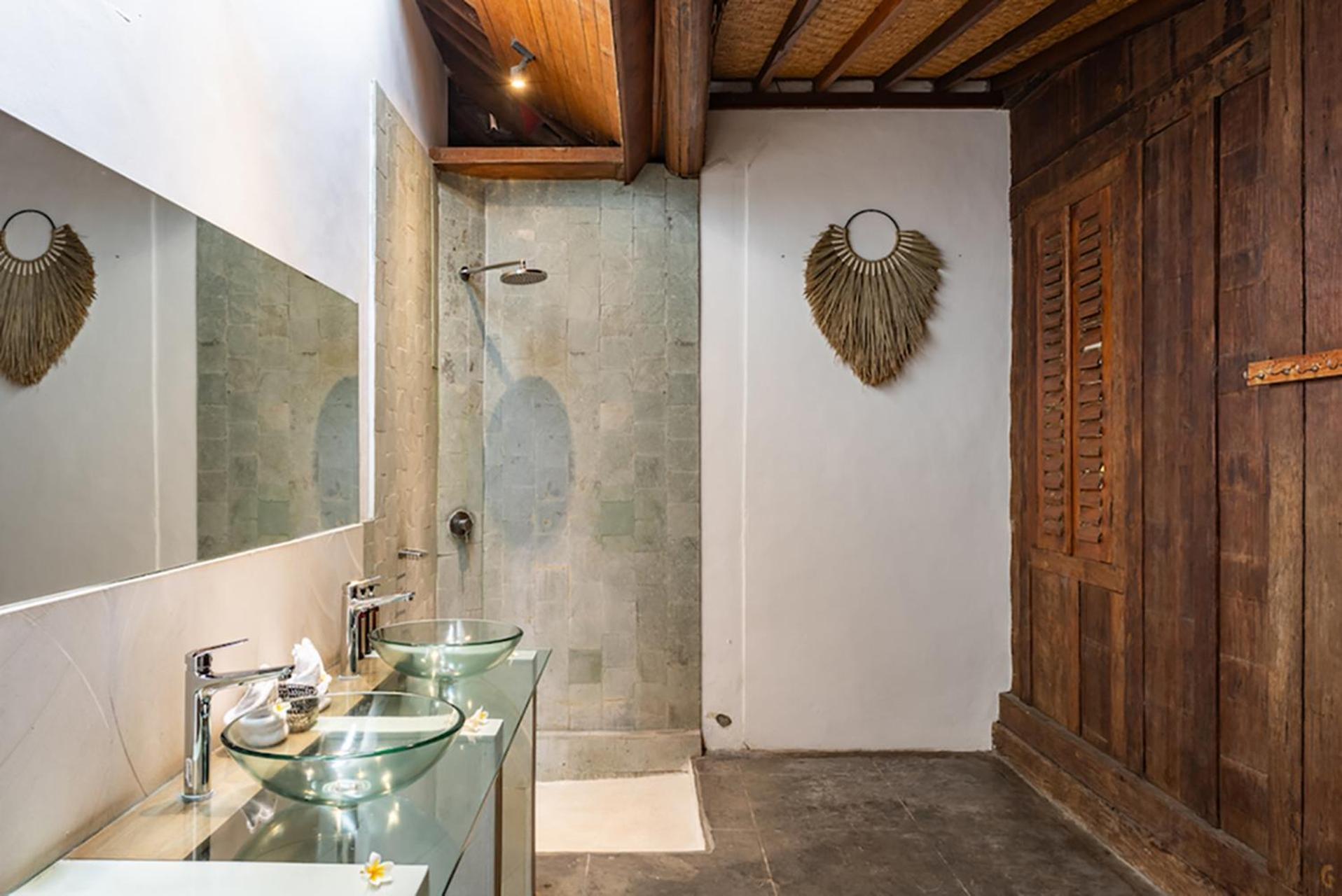 Villa Lina By Optimum Bali Villas Чангу Экстерьер фото