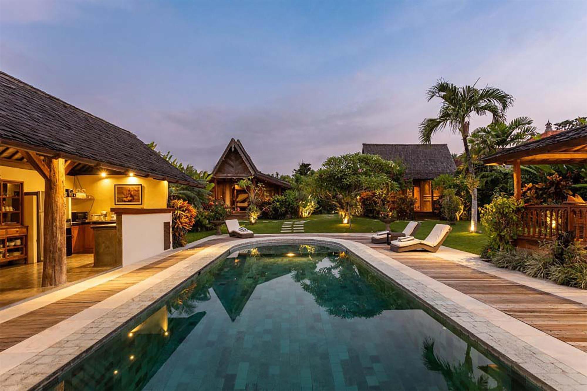 Villa Lina By Optimum Bali Villas Чангу Экстерьер фото
